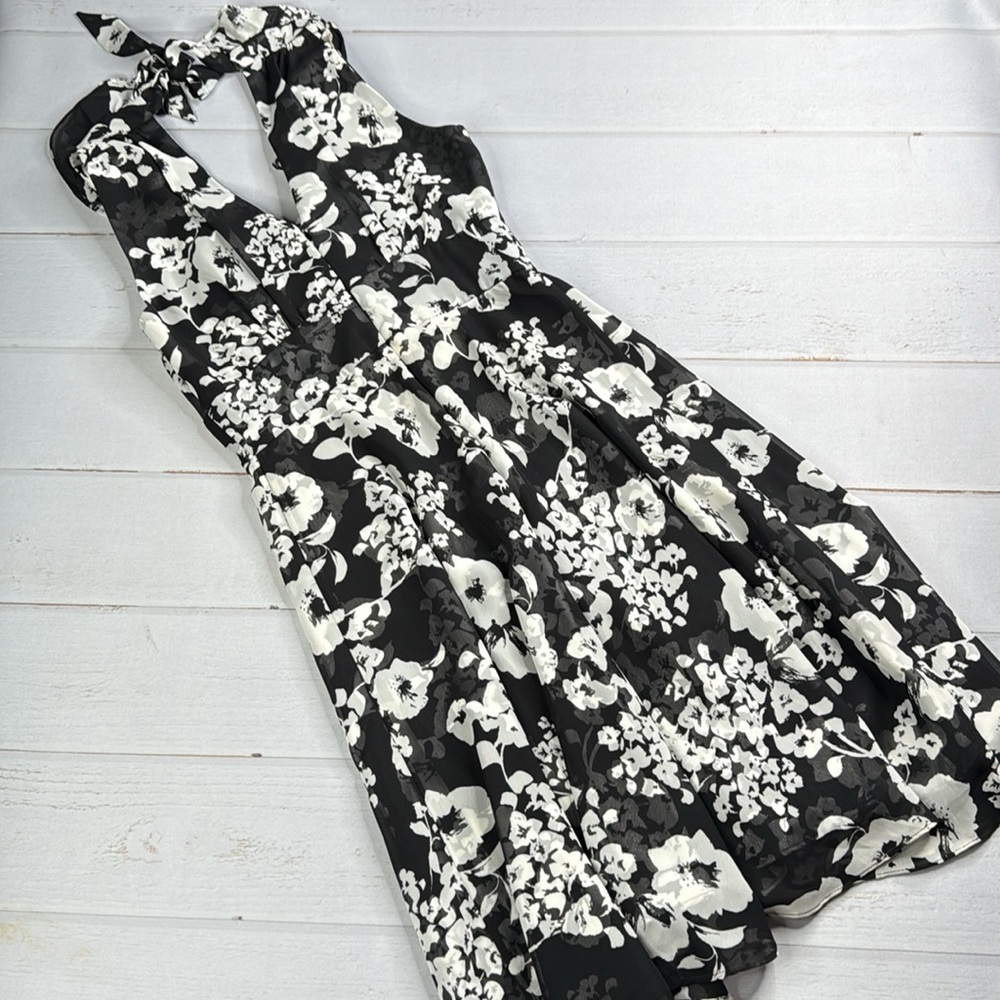 White House Black Market Flowy Floral Black and White Dress Size 2 - Picture 6 of 13